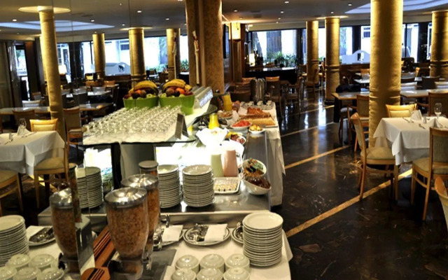 Hotel Solans Riviera