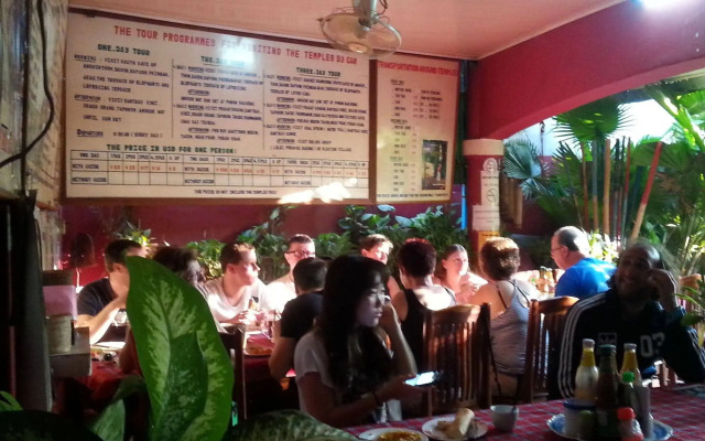Ta Som Guesthouse & Tour Services