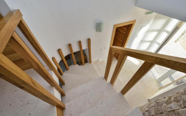 Amazing Villa Ele