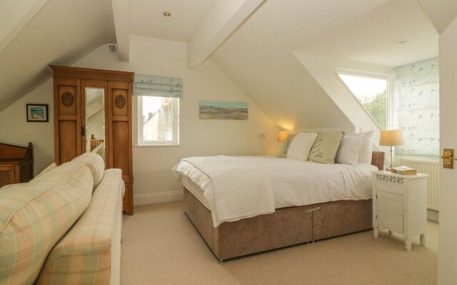 Marine Cottage