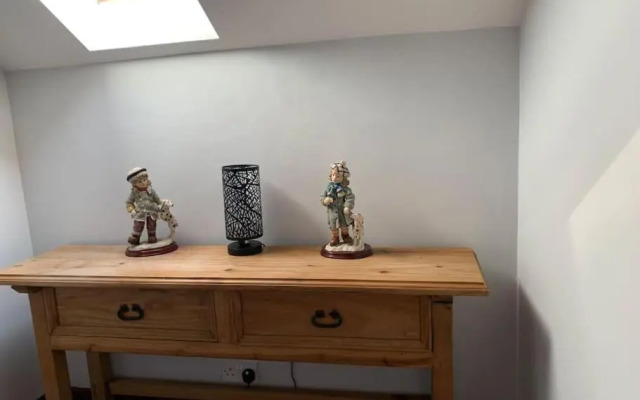 Cut Limestone Apartment Riverside Lodge