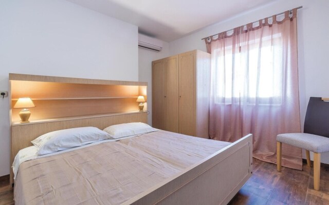 Awesome Home in Pula With Wifi and 4 Bedrooms