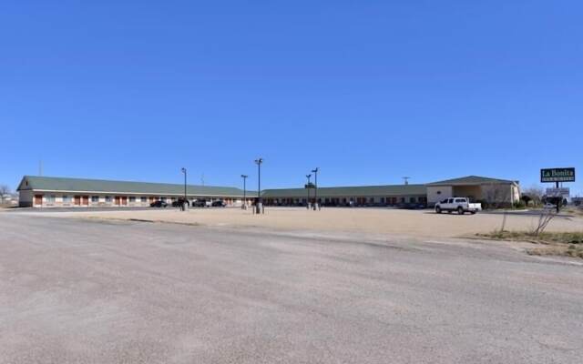 La Bonita Inn And Suites