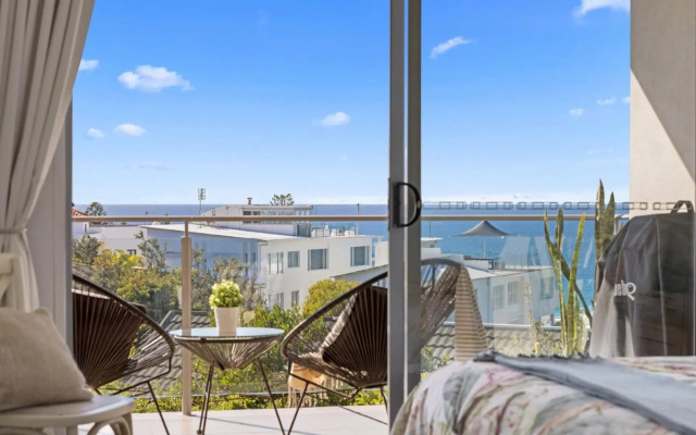 3 Alpha on Elanda Stunning Ocean View Apartment