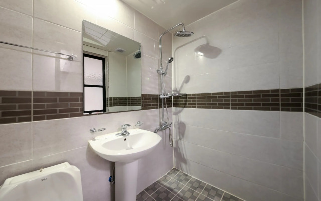 Iksan Hotel Banditburi