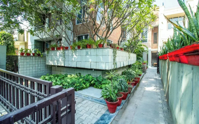 Opulent Antique 6BR Villa in Gurugram
