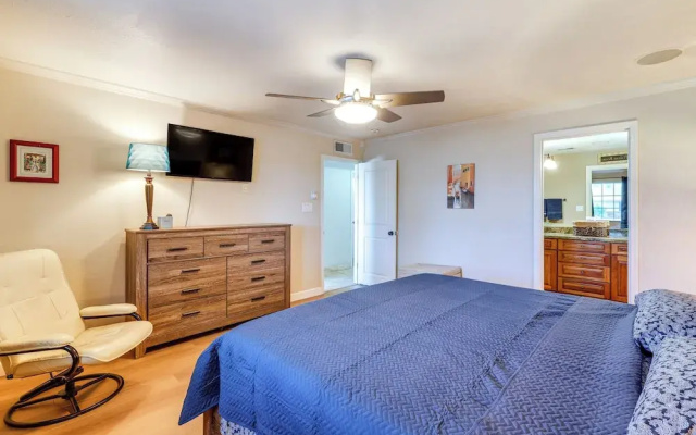 Game Room + Pet-friendly Yard! Family Phoenix Gem