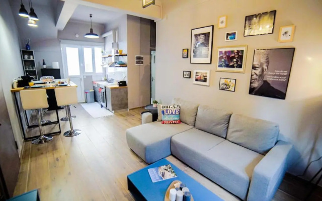 D16 Athens Apartment - 5' mins to Petralona Metro