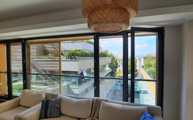 Ultra Lux Residence Flat-Great Location