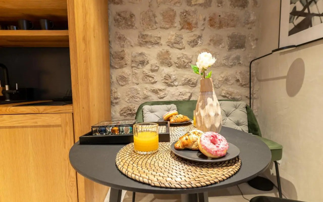 Superior 1 BR Apartment Gabriela next to Buža beach