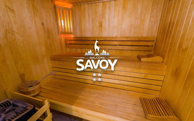 Les Balcons du Savoy