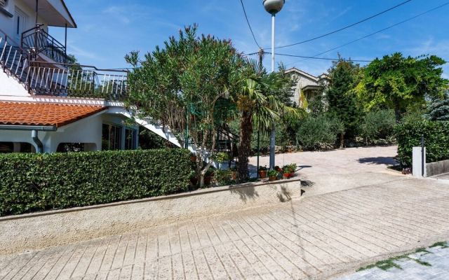 Stunning Apartment in Malinska With Terrace