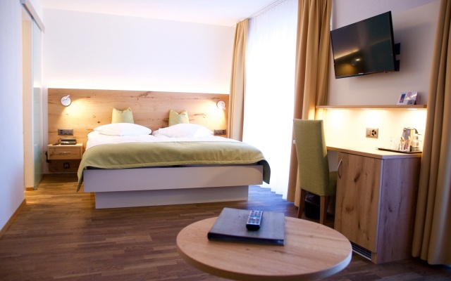 Hotel Bristol – Guest Rooms – Zermatt