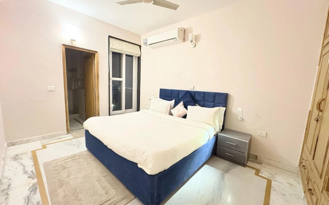Luxury 2 Bedroom's Apartment