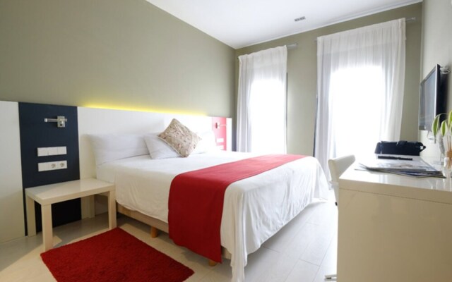 Magno Suites