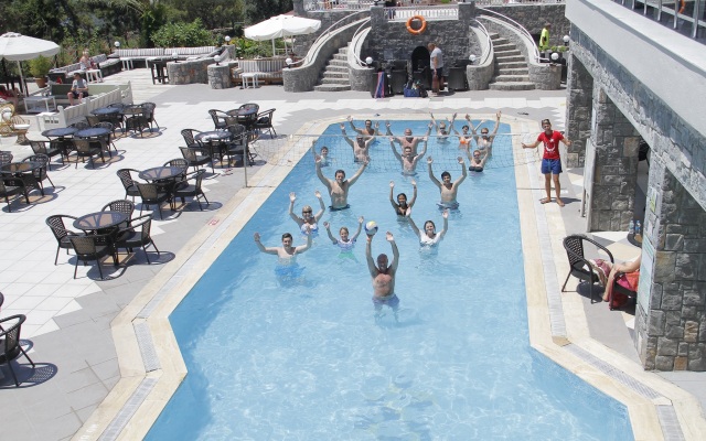 Nicholas Park Hotel