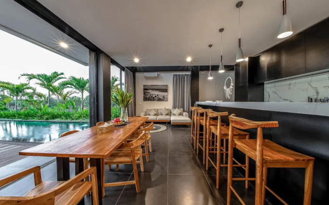 Balangan Beach Villa Freya