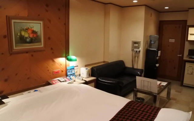 HOTEL DRESSY -Adults Only