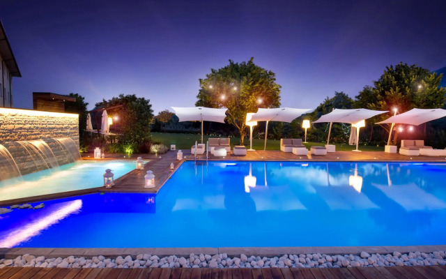 Sport Village Hotel & Spa