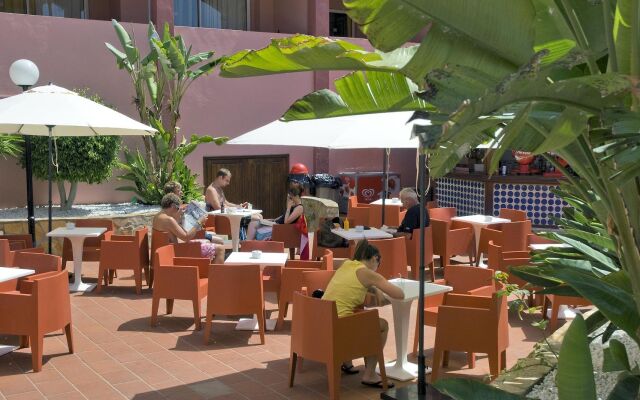 Apartamentos Marola Park