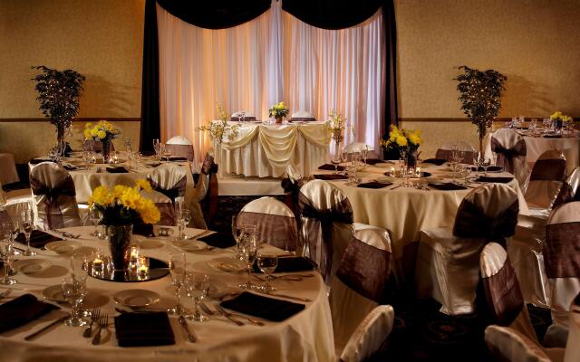 Buena Park Grand Hotel & Suites