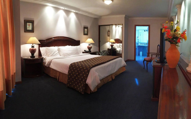 Crystal Palace Hotel