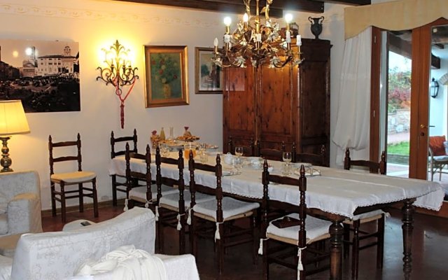 BB Elda Country House
