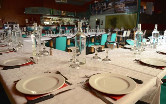 Cit'Hotel Restaurant Bowling de Millau