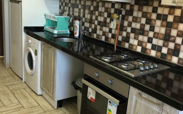 Heaven Golden Apartment