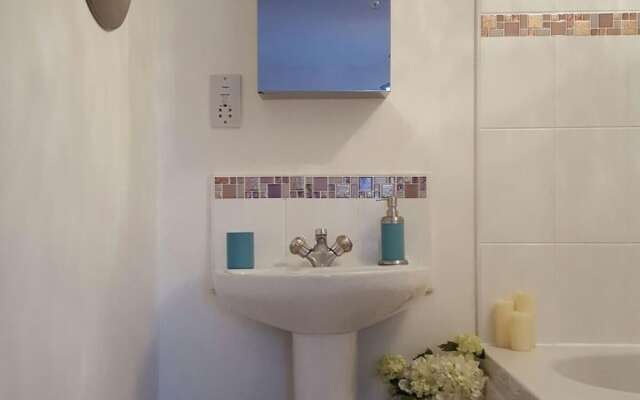 Cardiff Central Apartment