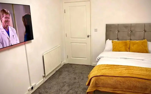 Stunning 2-bed Stratford Apartment