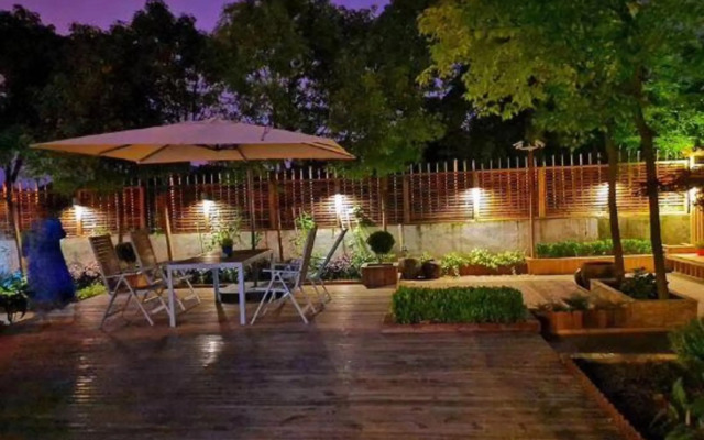 Liuniange Boutique Hostel