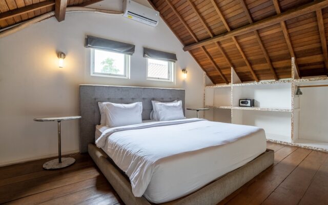 Lolo Apartment by Hombali