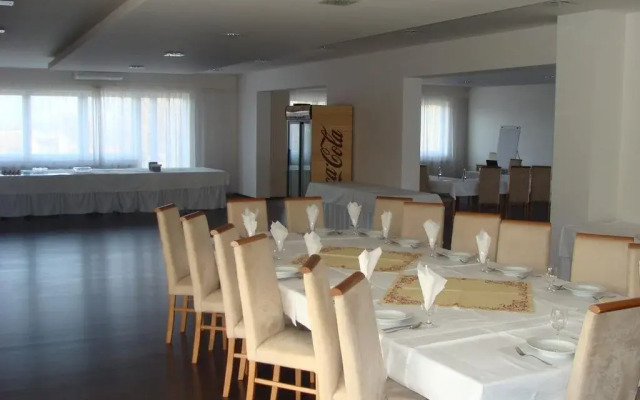 Hotel Alfa***