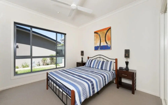 Pacific Drive 14 Fingal Bay