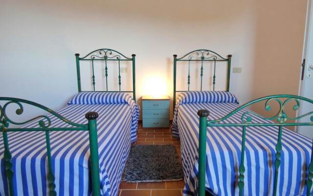 Villa Agapanto - Trullo Anthos con Vista Mare e Giardino Privato