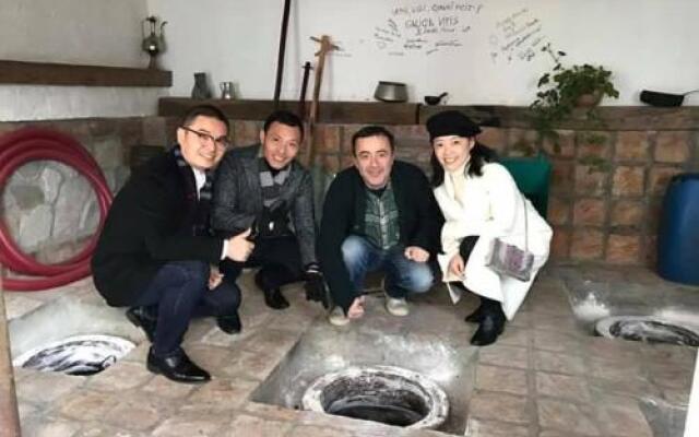 Milorava's Guest House & Wine Cellar