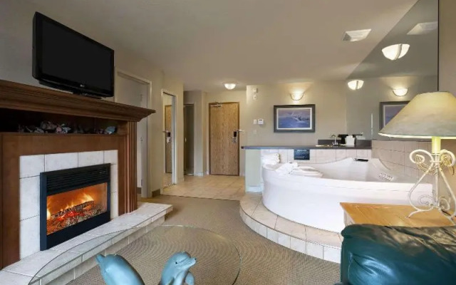 Super 8 By Wyndham Fort Nelson - фото 5