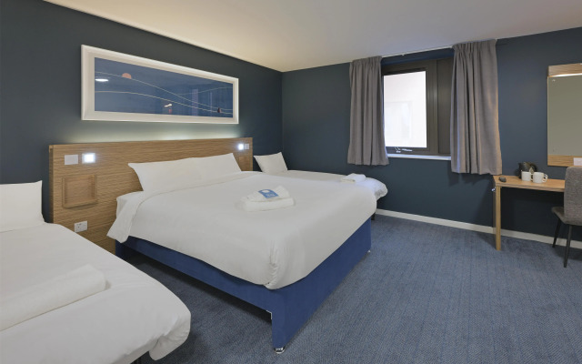 Travelodge Harrogate West Park