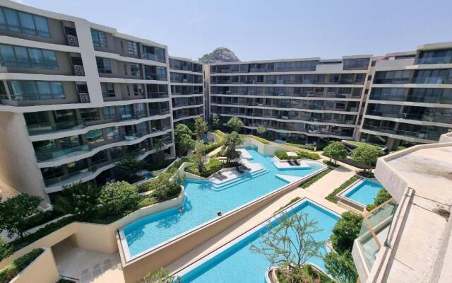 Veranda Residence Hua Hin 1BR Beachfront