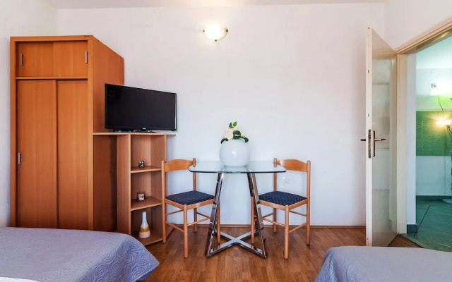 Brane - Free Parking - A5 Martina