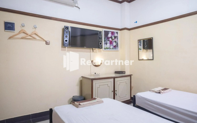 OYO 3892 Athaya Guesthouse Syariah
