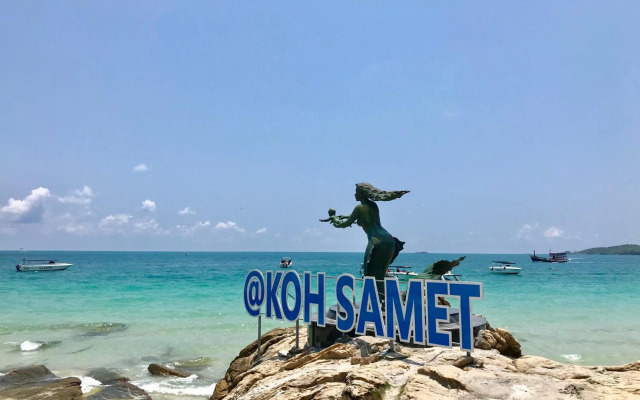 Green Bay Samed Resort