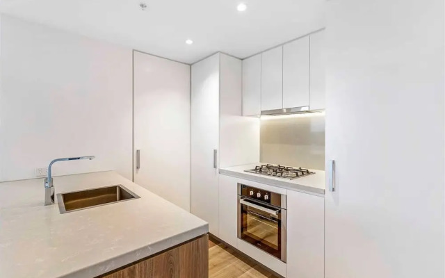 Top Floor Luxury Apartment Rooftop Pool CBD