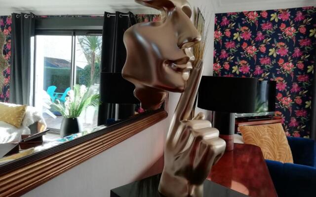 les roches du Cabellou 150M de la mer