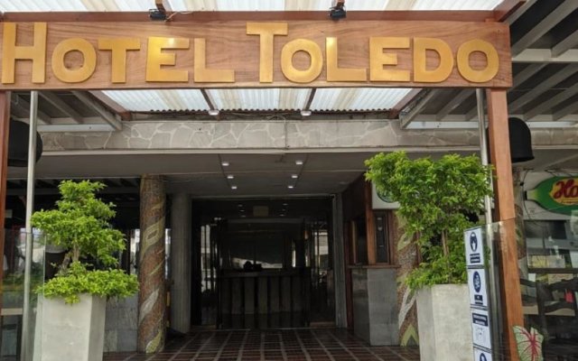 Hotel Toledo FL