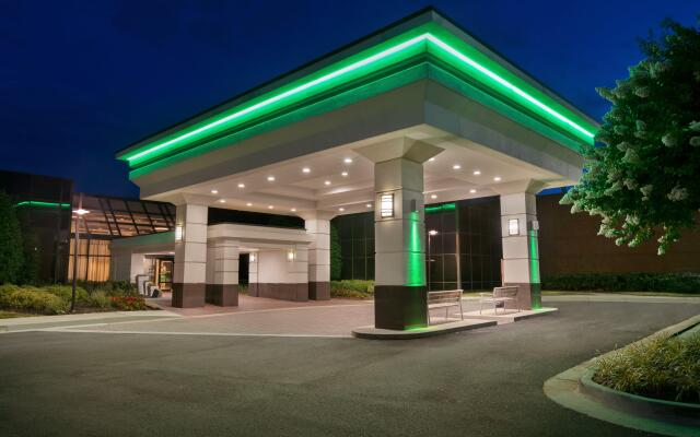 Holiday Inn Washington-Dulles International Airport, an IHG Hotel