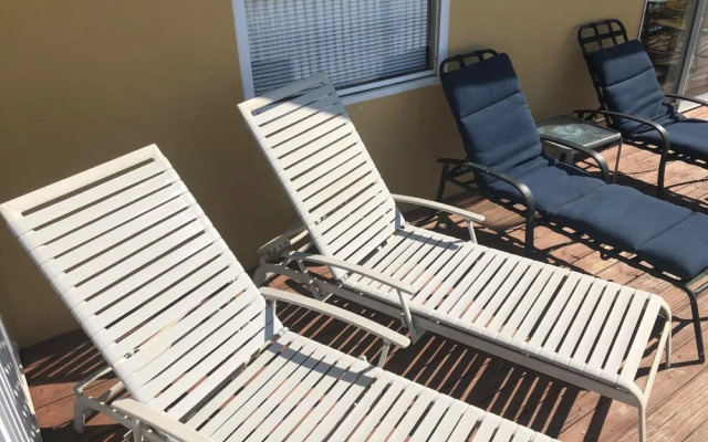 Misty Isles Redington Beachfront Suite 1