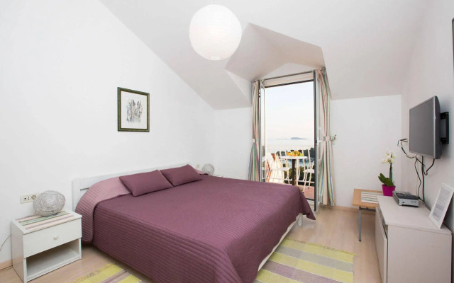 Studio Apartment Andrijana