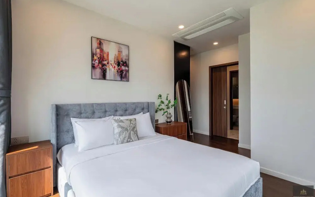 Metropole Residences Luxury Suite